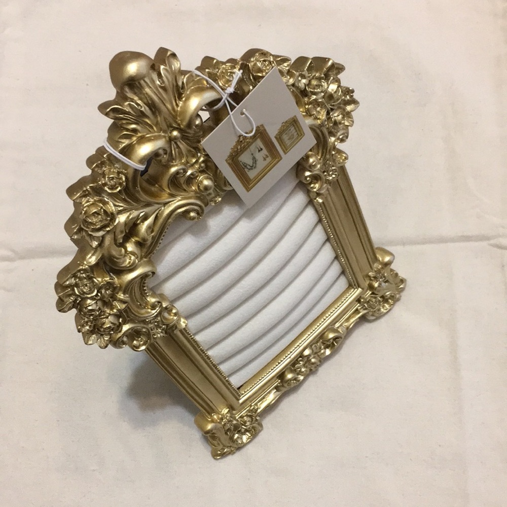 Ornate Decorative Jewelry Frame - Picture 3 of 4